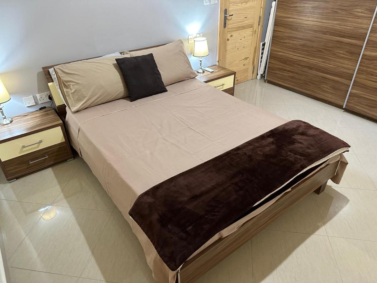 Ewa Apt - 3-Bedrooms Apt Near Sliema - St Julians Seafront Gzira Bagian luar foto